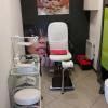 Kompletne wyposażenie salonu kosmetycznego wraz z meblami  Zdjęcie